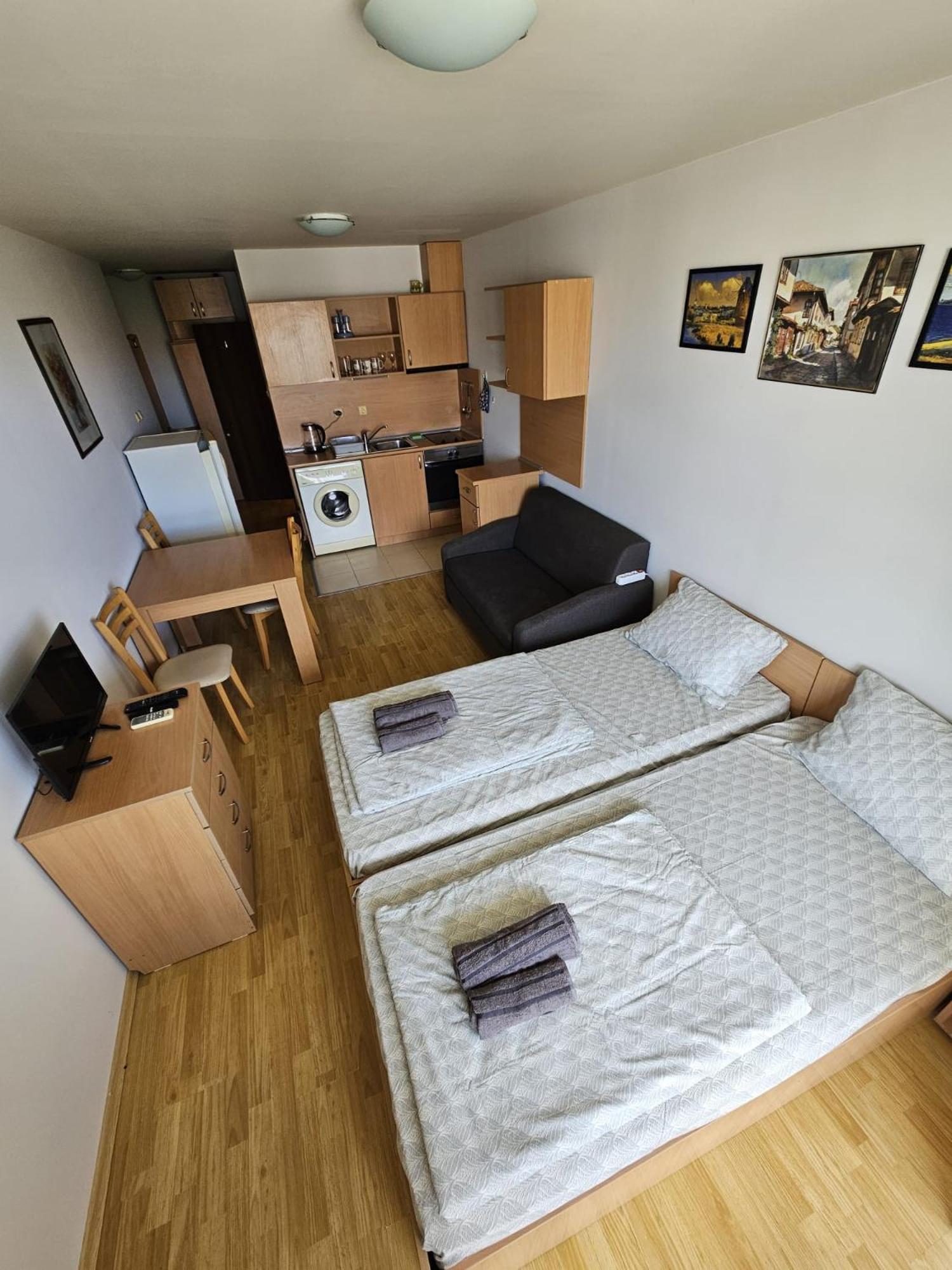 נסבר Julia Vigo Panorama Apartments מראה חיצוני תמונה
